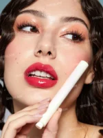 لیپ پلامپر شاین دار شیگلم رنگ Hot Stuff - تصویر 3